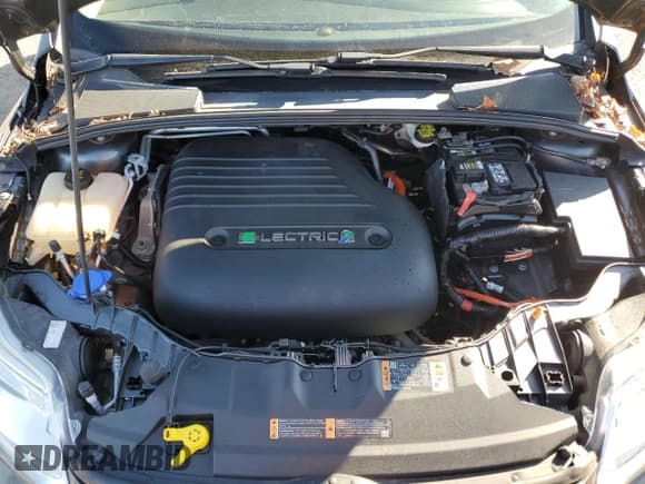 ✅ 2015 Ford Focus Electric • VIN: 1FADP3R49FL211344 • Lot: 40895604. Listed on Copart with 59,815 mi. Free auction sales archive from the USA and detailed vehicle history report at DreamBid. Image 11.