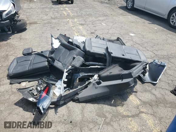 ✅ 2023 Cadillac XT4 AWD Sport • VIN: 1GYFZFR44PF188077 • Lot: 64066155. Wystawiony na Copart z przebiegiem 23 126 mil. Bezpłatny archiwum sprzedaży aukcyjnych z USA i szczegółowy raport historii pojazdu na DreamBid. Zdjęcie 13.