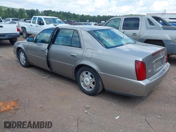 ✅ 2003 Cadillac DeVille • VIN: 1G6KD54Y23U223697 • Lot: 43146276. Wystawiony na IAAI z przebiegiem 168 258 mil. Bezpłatny archiwum sprzedaży aukcyjnych z USA i szczegółowy raport historii pojazdu na DreamBid. Zdjęcie 3.