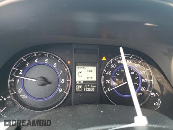 ✅ 2017 Infiniti QX70 • VIN: JN8CS1MW6HM411634 • Lot: 61666564. Listed on Copart with 88,711 mi. Free auction sales archive from the USA and detailed vehicle history report at DreamBid. Image 9.