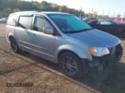 ✅ 2017 Dodge Grand Caravan SXT • VIN: 2C4RDGCG4HR818362 • Lot: 43438264. Listed on IAAI with 141,359 mi. Free auction sales archive from the USA and detailed vehicle history report at DreamBid. Image 1.