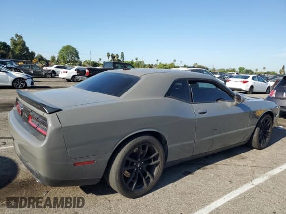 ✅ 2017 Dodge Challenger T/A 392 • VIN: 2C3CDZFJ7HH626064 • Lot: 60322954. Wystawiony na Copart z przebiegiem 67 334 mil. Bezpłatny archiwum sprzedaży aukcyjnych z USA i szczegółowy raport historii pojazdu na DreamBid. Zdjęcie 3.