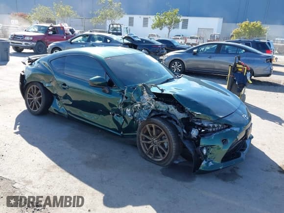 ✅ 2020 Toyota 86 GT • VIN: JF1ZNAE15L9750290 • Lot: 43657601. Wystawiony na IAAI z przebiegiem 66 687 mil. Bezpłatny archiwum sprzedaży aukcyjnych z USA i szczegółowy raport historii pojazdu na DreamBid. Zdjęcie 1.