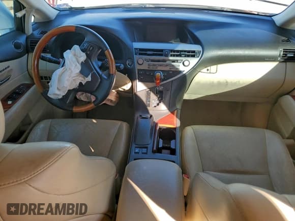 ✅ 2011 Lexus RX 350 • VIN: 2T2ZK1BA1BC043585 • Lot: 94477565. Listed on Copart with 179,636 mi. Free auction sales archive from the USA and detailed vehicle history report at DreamBid. Image 8.