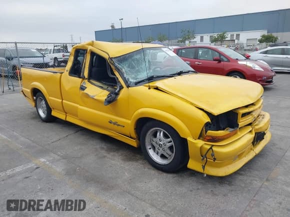 ✅ 2003 Chevrolet S-10 LS • VIN: 1GCCS19X138195836 • Лот: 43513195. Опубликован ранее на IAAI с пробегом 179 416 миль. Бесплатный доступ к архиву аукционных продаж из США и подробный отчёт об истории автомобиля на DreamBid. Изображение 1.