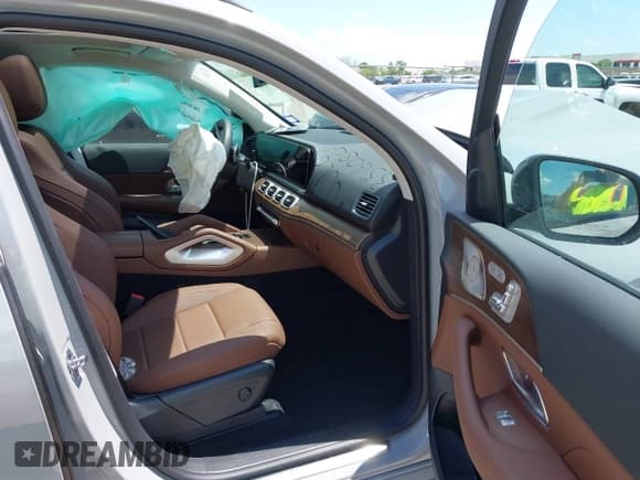 ✅ 2025 Mercedes-Benz GLE 350 • VIN: 4JGFB4EB0SB356084 • Lot: 42094917. Listed on IAAI with Not provided. Free auction sales archive from the USA and detailed vehicle history report at DreamBid. Image 5.