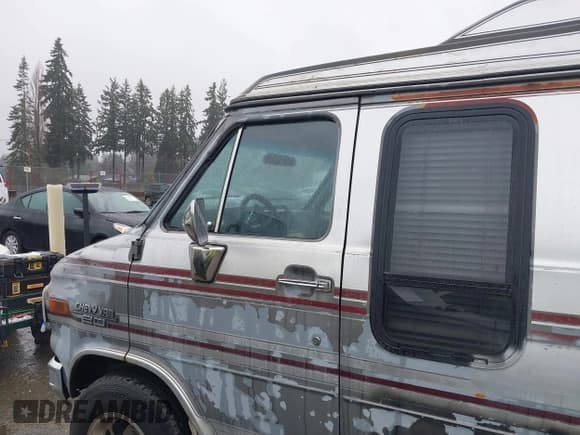 ✅ 1990 Chevrolet Sportvan • VIN: 1GBEG25K4L7168277 • Лот: 43909348. Опубликован ранее на IAAI с пробегом 248 140 миль. Бесплатный доступ к архиву аукционных продаж из США и подробный отчёт об истории автомобиля на DreamBid. Изображение 14.