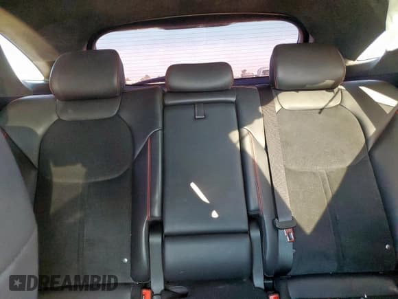 ✅ 2022 Genesis GV70 Sport • VIN: KMUMCDTC4NU042870 • Lot: 91079275. Wystawiony na Copart z przebiegiem 74 059 mil. Bezpłatny archiwum sprzedaży aukcyjnych z USA i szczegółowy raport historii pojazdu na DreamBid. Zdjęcie 10.