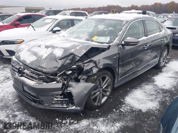 ✅ 2017 Volkswagen Passat R-Line • VIN: 1VWDT7A32HC060315 • Lot: 43665400. Listed on IAAI with 58,565 mi. Free auction sales archive from the USA and detailed vehicle history report at DreamBid. Image 17.