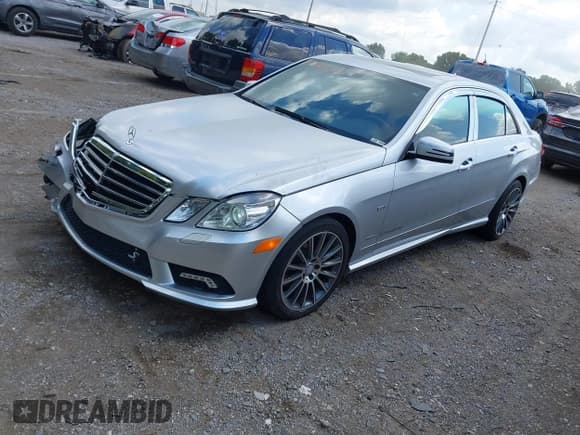 ✅ 2010 Mercedes-Benz E 350 Luxury • VIN: WDDHF8HB7AA064088 • Lot: 42960243. Listed on IAAI with 98,530 mi. Free auction sales archive from the USA and detailed vehicle history report at DreamBid. Image 17.
