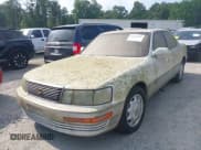 ✅ 1993 Lexus LS • VIN: JT8UF11E3P0173231 • Lot: 42411632. Wystawiony na IAAI z przebiegiem 153 379 mil. Bezpłatny archiwum sprzedaży aukcyjnych z USA i szczegółowy raport historii pojazdu na DreamBid. Zdjęcie 2.