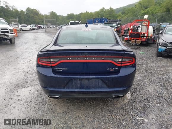 ✅ 2015 Dodge Charger SXT • VIN: 2C3CDXJG8FH898376 • Lot: 42948897. Wystawiony na IAAI z przebiegiem 211 730 mil. Bezpłatny archiwum sprzedaży aukcyjnych z USA i szczegółowy raport historii pojazdu na DreamBid. Zdjęcie 16.