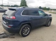 ✅ 2020 Jeep Cherokee Altitude • VIN: 1C4PJMLX0LD512883 • Lot: 61228625. Wystawiony na Copart z przebiegiem 31 088 mil. Bezpłatny archiwum sprzedaży aukcyjnych z USA i szczegółowy raport historii pojazdu na DreamBid. Zdjęcie 3.
