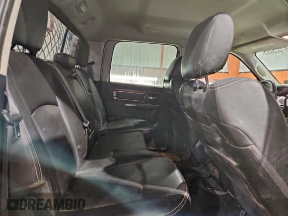 ✅ 2018 Ram 3500 SLT • VIN: 3C63R3DL5JG318774 • Lot: 97025495. Wystawiony na Copart z przebiegiem 281 183 mil. Bezpłatny archiwum sprzedaży aukcyjnych z USA i szczegółowy raport historii pojazdu na DreamBid. Zdjęcie 10.