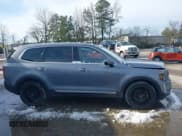 ✅ 2022 Kia Telluride S • VIN: 5XYP6DHC6NG207352 • Lot: 43788791. Wystawiony na IAAI z przebiegiem 46 144 mil. Bezpłatny archiwum sprzedaży aukcyjnych z USA i szczegółowy raport historii pojazdu na DreamBid. Zdjęcie 13.