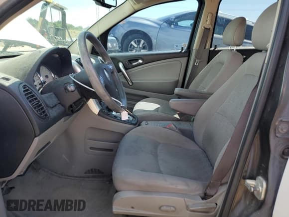 ✅ 2006 Saturn VUE • VIN: 5GZCZ33D16S845227 • Lot: 69463725. Wystawiony na Copart z przebiegiem 57 886 mil. Bezpłatny archiwum sprzedaży aukcyjnych z USA i szczegółowy raport historii pojazdu na DreamBid. Zdjęcie 7.