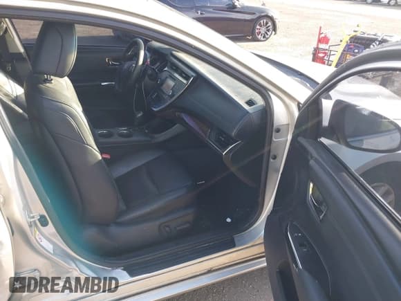 ✅ 2013 Toyota Avalon XLE • VIN: 4T1BK1EB8DU004617 • Lot: 42983094. Wystawiony na IAAI z przebiegiem 102 932 mil. Bezpłatny archiwum sprzedaży aukcyjnych z USA i szczegółowy raport historii pojazdu na DreamBid. Zdjęcie 5.