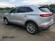 ✅ 2015 Lincoln MKC • VIN: 5LMCJ2A98FUJ13465 • Lot: 69134075. Wystawiony na Copart z przebiegiem 74 708 mil. Bezpłatny archiwum sprzedaży aukcyjnych z USA i szczegółowy raport historii pojazdu na DreamBid. Zdjęcie 2.
