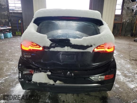 ✅ 2021 Chevrolet Bolt EV LT • VIN: 1G1FY6S07M4111591 • Lot: 86527404. Wystawiony na Copart z przebiegiem 87 036 mil. Bezpłatny archiwum sprzedaży aukcyjnych z USA i szczegółowy raport historii pojazdu na DreamBid. Zdjęcie 6.