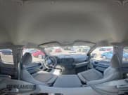 ✅ 2018 Ford F-150 XL • VIN: 1FTEX1CG8JFA48702 • Lot: 42877550. Wystawiony na IAAI z przebiegiem 151 367 mil. Bezpłatny archiwum sprzedaży aukcyjnych z USA i szczegółowy raport historii pojazdu na DreamBid. Zdjęcie 18.