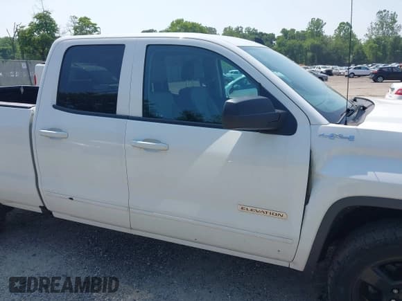 ✅ 2019 GMC Sierra 1500 • VIN: 2GTV2LEC6K1132787 • Лот: 42481421. Опубликован ранее на IAAI с пробегом 168 508 миль. Бесплатный доступ к архиву аукционных продаж из США и подробный отчёт об истории автомобиля на DreamBid. Изображение 19.