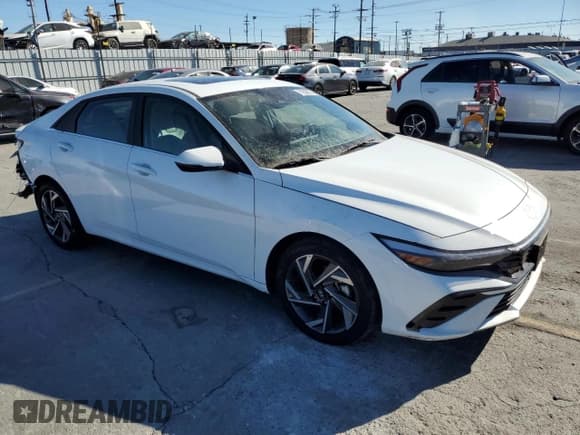 ✅ 2025 Hyundai Elantra Limited • VIN: KMHLP4DG2SU872145 • Лот: 71909075. Опубликован ранее на Copart с пробегом 10 264 миль. Бесплатный доступ к архиву аукционных продаж из США и подробный отчёт об истории автомобиля на DreamBid. Изображение 4.