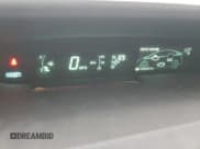 ✅ 2010 Toyota Prius III • VIN: JTDKN3DU9A5045600 • Лот: 94323975. Опубликован ранее на Copart с пробегом 200 083 миль. Бесплатный доступ к архиву аукционных продаж из США и подробный отчёт об истории автомобиля на DreamBid. Изображение 9.