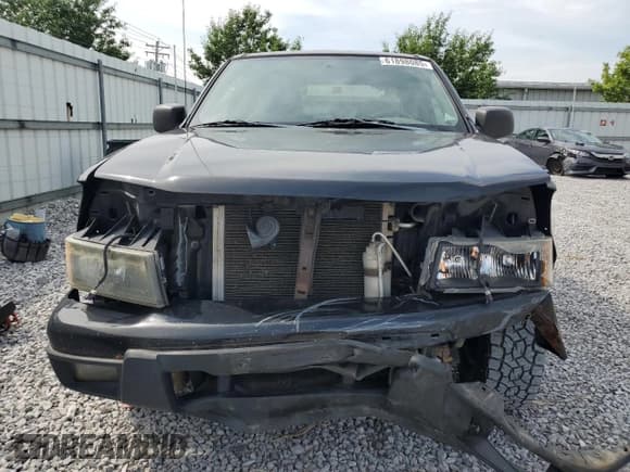 ✅ 2004 Chevrolet Colorado Z85 • VIN: 1GCCS198448121997 • Lot: 61898085. Wystawiony na Copart z przebiegiem 117 764 mil. Bezpłatny archiwum sprzedaży aukcyjnych z USA i szczegółowy raport historii pojazdu na DreamBid. Zdjęcie 5.