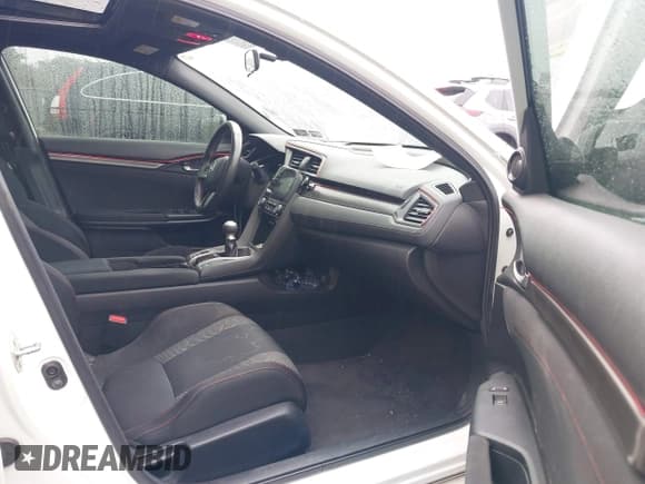 ✅ 2019 Honda Civic Si • VIN: 2HGFC1E59KH701678 • Лот: 43027301. Опубликован ранее на IAAI с пробегом 115 394 миль. Бесплатный доступ к архиву аукционных продаж из США и подробный отчёт об истории автомобиля на DreamBid. Изображение 5.