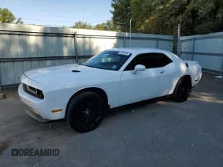 ✅ 2014 Dodge Challenger SXT • VIN: 2C3CDYAGXEH123503 • Lot: 77178214. Wystawiony na Copart z przebiegiem 114 039 mil. Bezpłatny archiwum sprzedaży aukcyjnych z USA i szczegółowy raport historii pojazdu na DreamBid. Zdjęcie 1.