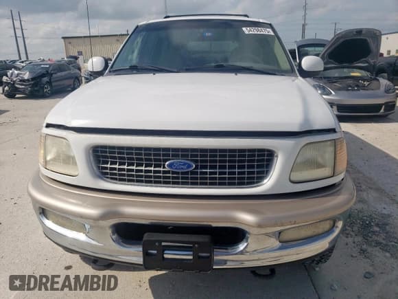 ✅ 1997 Ford Expedition XLT • VIN: 1FMFU18L9VLB66747 • Лот: 54298475. Опубликован ранее на Copart с пробегом 239 800 миль. Бесплатный доступ к архиву аукционных продаж из США и подробный отчёт об истории автомобиля на DreamBid. Изображение 5.