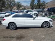 ✅ 2016 Mercedes-Benz C 300 Luxury • VIN: 55SWF4KB1GU121208 • Лот: 43013257. Опубликован ранее на IAAI с пробегом 90 645 миль. Бесплатный доступ к архиву аукционных продаж из США и подробный отчёт об истории автомобиля на DreamBid. Изображение 13.