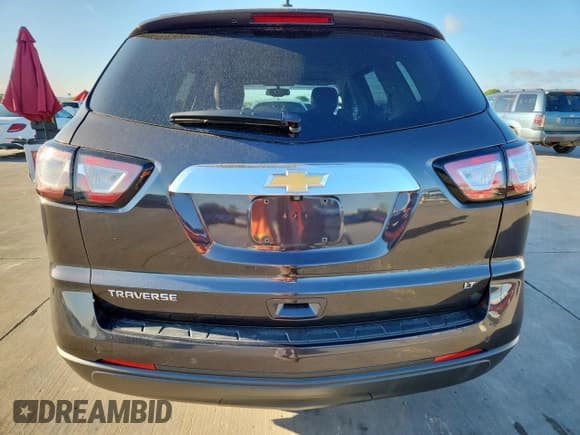 ✅ 2017 Chevrolet Traverse LT • VIN: 1GNKRHKD3HJ175515 • Lot: 82062645. Wystawiony na Copart z przebiegiem 91 559 mil. Bezpłatny archiwum sprzedaży aukcyjnych z USA i szczegółowy raport historii pojazdu na DreamBid. Zdjęcie 6.