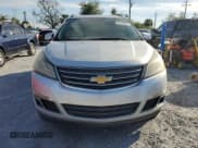 ✅ 2014 Chevrolet Traverse LT • VIN: 1GNKRHKD0EJ279200 • Lot: 91475265. Wystawiony na Copart z przebiegiem Nie podano. Bezpłatny archiwum sprzedaży aukcyjnych z USA i szczegółowy raport historii pojazdu na DreamBid. Zdjęcie 5.