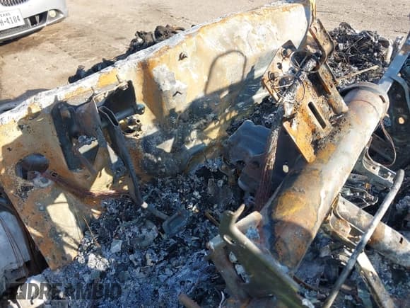 ✅ 2018 Ford F-150 XL • VIN: 1FTMF1CB7JKC16386 • Lot: 43542808. Wystawiony na IAAI z przebiegiem Nie podano. Bezpłatny archiwum sprzedaży aukcyjnych z USA i szczegółowy raport historii pojazdu na DreamBid. Zdjęcie 14.