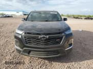 ✅ 2022 Chevrolet Traverse RS • VIN: 1GNERJKW9NJ186505 • Lot: 63348365. Wystawiony na Copart z przebiegiem 48 990 mil. Bezpłatny archiwum sprzedaży aukcyjnych z USA i szczegółowy raport historii pojazdu na DreamBid. Zdjęcie 5.