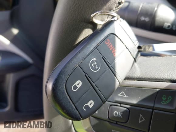 ✅ 2024 Jeep Compass Limited • VIN: 3C4NJDCN5RT581917 • Lot: 43504613. Wystawiony na IAAI z przebiegiem 56 081 mil. Bezpłatny archiwum sprzedaży aukcyjnych z USA i szczegółowy raport historii pojazdu na DreamBid. Zdjęcie 11.