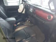 ✅ 2021 Jeep Wrangler Unlimited Rubicon • VIN: 1C4HJXFG4MW543254 • Lot: 42316180. Wystawiony na IAAI z przebiegiem 50 696 mil. Bezpłatny archiwum sprzedaży aukcyjnych z USA i szczegółowy raport historii pojazdu na DreamBid. Zdjęcie 5.