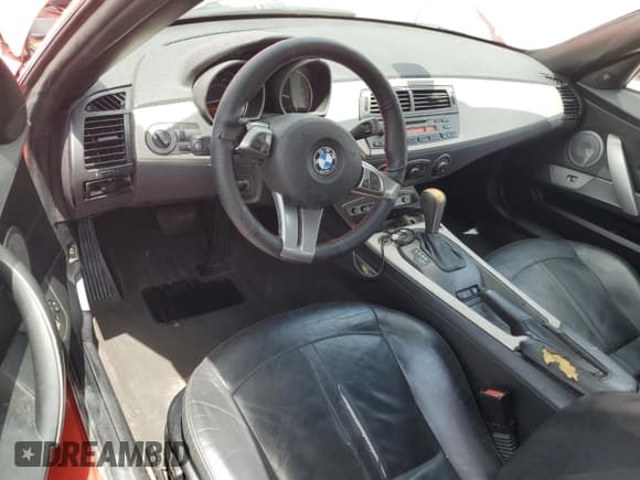 ✅ 2004 BMW Z4 3.0i • VIN: 4USBT53514LU08364 • Lot: 66452205. Listed on Copart with 124,744 mi. Free auction sales archive from the USA and detailed vehicle history report at DreamBid. Image 8.