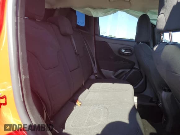 ✅ 2021 Jeep Renegade Latitude • VIN: ZACNJDBBXMPM52690 • Lot: 70768775. Listed on Copart with 52,792 mi. Free auction sales archive from the USA and detailed vehicle history report at DreamBid. Image 11.