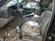 ✅ 2005 Chevrolet Suburban Z71 • VIN: 3GNFK16Z35G285352 • Лот: 87891235. Опубликован ранее на Copart с пробегом 226 513 миль. Бесплатный доступ к архиву аукционных продаж из США и подробный отчёт об истории автомобиля на DreamBid. Изображение 7.