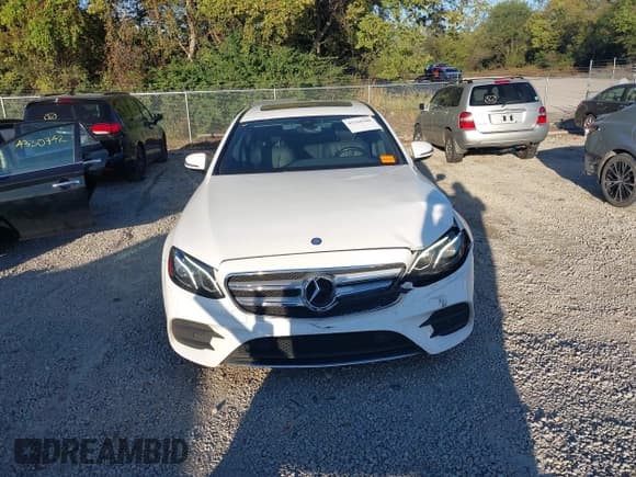 ✅ 2017 Mercedes-Benz E 300 Luxury • VIN: WDDZF4KB6HA115340 • Lot: 43318306. Listed on IAAI with 113,695 mi. Free auction sales archive from the USA and detailed vehicle history report at DreamBid. Image 12.