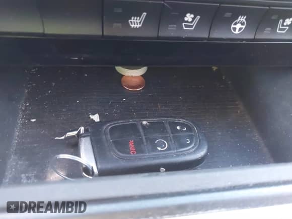 2017 Ram 1500 Night z VIN 1C6RR7MT4HS766699, wystawiony jako IAAI lot #41692973 z przebiegiem 134 746 mil mil oraz . Historia ofert i sprzedaży dostępna na DreamBid. Obrazek 11.