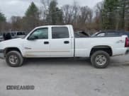 ✅ 2004 Chevrolet Silverado 2500HD LS • VIN: 1GCHK232X4F251181 • Lot: 43700423. Wystawiony na IAAI z przebiegiem 214 730 mil. Bezpłatny archiwum sprzedaży aukcyjnych z USA i szczegółowy raport historii pojazdu na DreamBid. Zdjęcie 14.