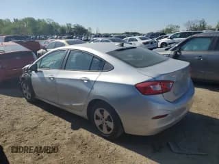 ✅ 2017 Chevrolet Cruze LS • VIN: 1G1BC5SM7H7225721 • Lot: 47560753. Listed on Copart with 77,265 mi. Free auction sales archive from the USA and detailed vehicle history report at DreamBid. Image 2.