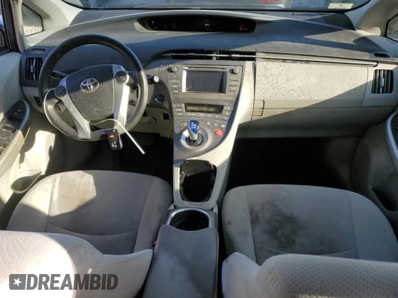 ✅ 2012 Toyota Prius Four • VIN: JTDKN3DU3C1532236 • Lot: 85171025. Wystawiony na Copart z przebiegiem 248 133 mil. Bezpłatny archiwum sprzedaży aukcyjnych z USA i szczegółowy raport historii pojazdu na DreamBid. Zdjęcie 8.