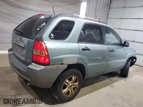 ✅ 2008 Kia Sportage LX • VIN: KNDJE723987473226 • Лот: 86251095. Опубликован ранее на Copart с пробегом 225 549 миль. Бесплатный доступ к архиву аукционных продаж из США и подробный отчёт об истории автомобиля на DreamBid. Изображение 3.