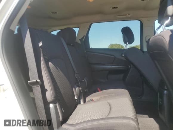 ✅ 2013 Dodge Journey SE • VIN: 3C4PDCAB2DT531780 • Lot: 82429355. Listed on Copart with 164,381 mi. Free auction sales archive from the USA and detailed vehicle history report at DreamBid. Image 11.