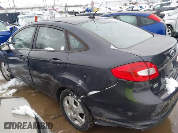 ✅ 2013 Ford Fiesta S • VIN: 3FADP4AJ2DM136716 • Lot: 43836097. Listed on IAAI with 137,066 mi. Free auction sales archive from the USA and detailed vehicle history report at DreamBid. Image 3.