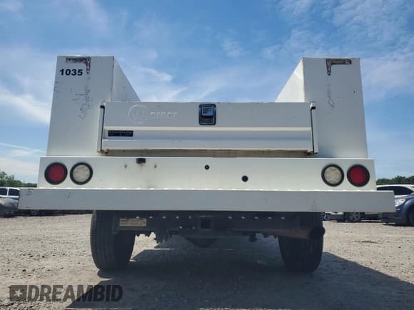 ✅ 2019 GMC Sierra 1500 • VIN: 2GD21NEG9K1201407 • Лот: 55736235. Опубликован ранее на Copart с пробегом 101 530 миль. Бесплатный доступ к архиву аукционных продаж из США и подробный отчёт об истории автомобиля на DreamBid. Изображение 6.